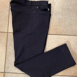 Banana Republic - Men's Traveler Chinos, Size 33x30 Slim